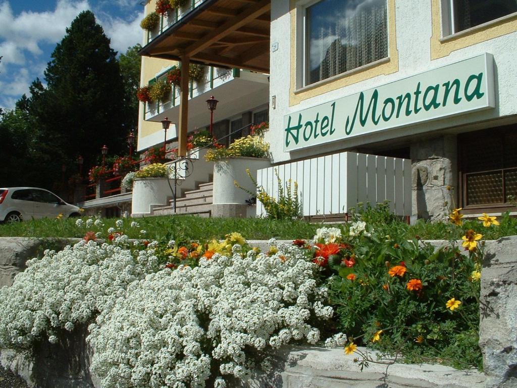 Hotel Montana Pozza di Fassa Exterior foto